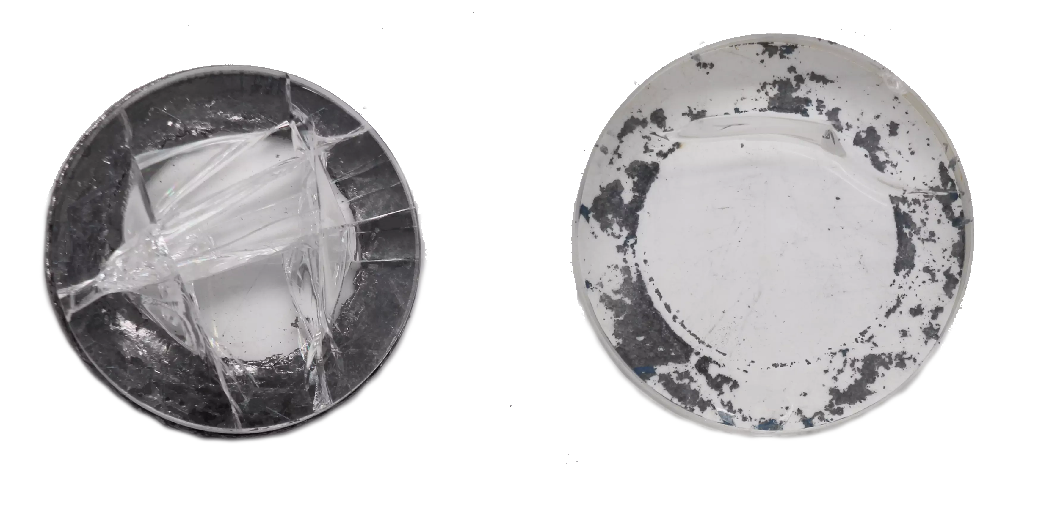 Figure 5: Damaged glass plates with standard graphite gasket